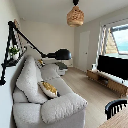 Atico Con Vistas Al Mar En La Playa De * Сомо