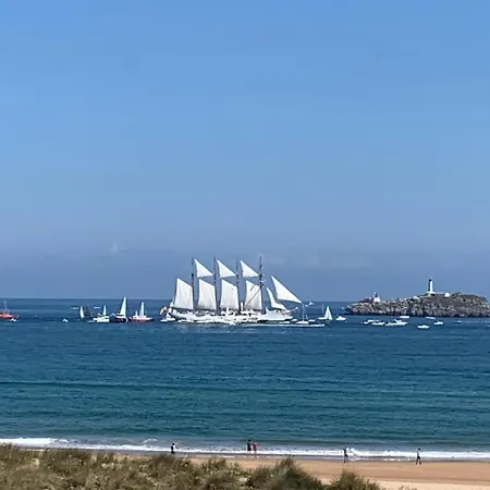 Atico Con Vistas Al Mar En La Playa De Апартаменты Сомо